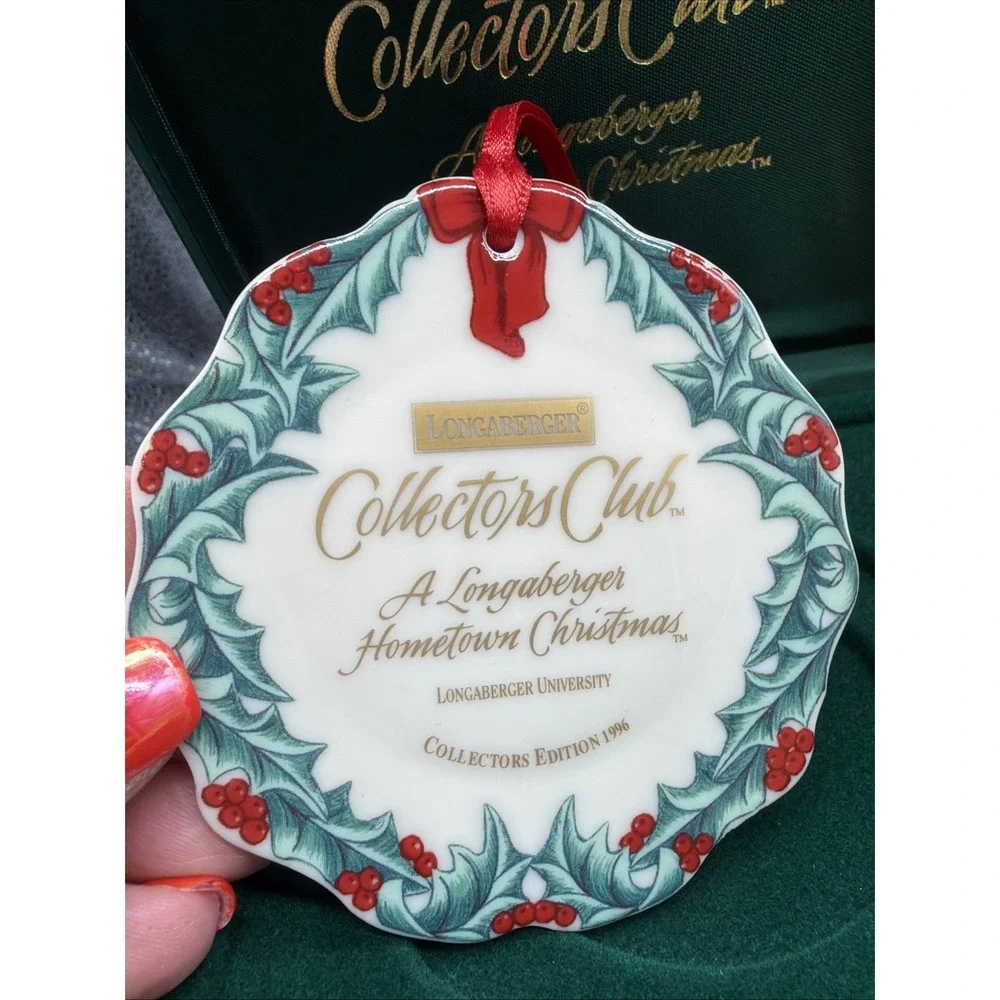 Longaberger 1996 Collectors Club Christmas Ornament Hometown Holly New in Box US